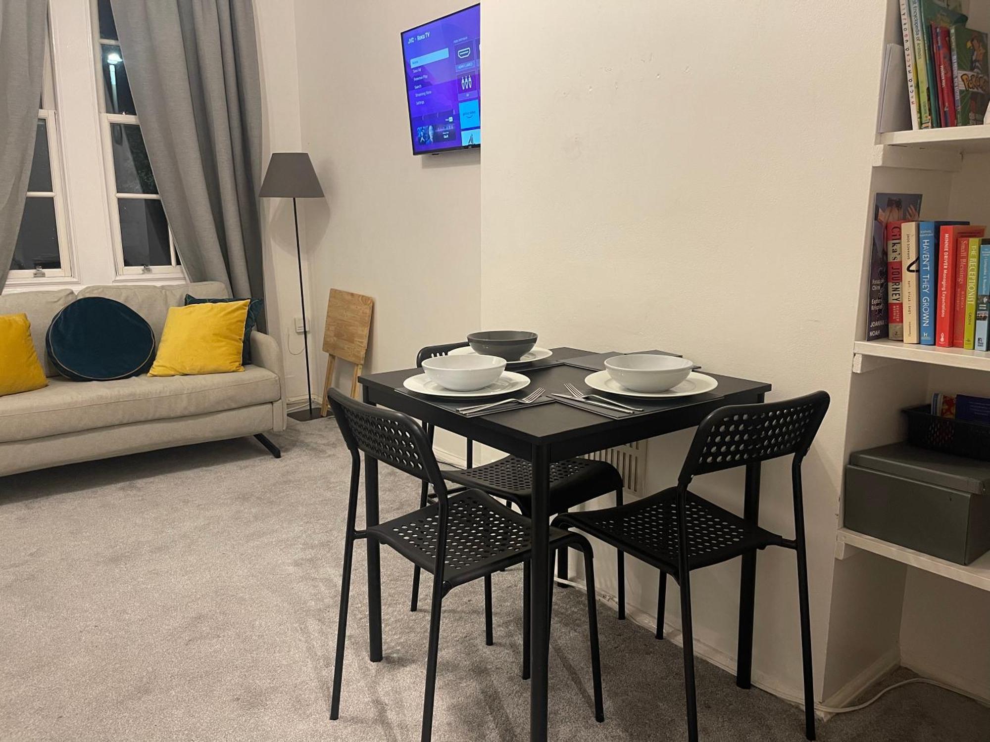 Tooting Lodge London - Cosy 2 Bedroom House With Garden, 5 Mins Walk To Tube Station 外观 照片